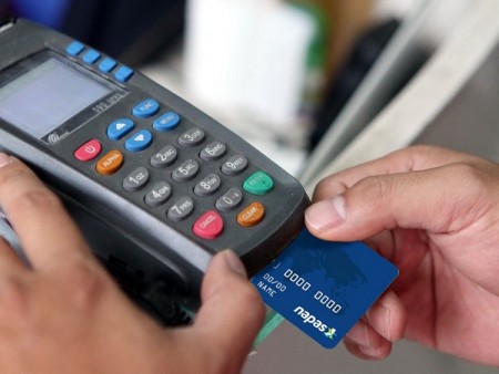 Ngày 31/12/2021, các Ngân hàng hoàn thành chuyển đổi sang tiêu chuẩn thẻ chip nội địa