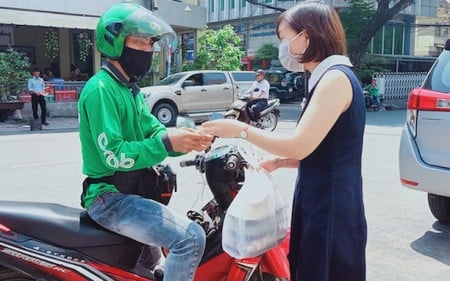 TP Hồ Chí Minh chưa cho phép shipper chạy liên quận