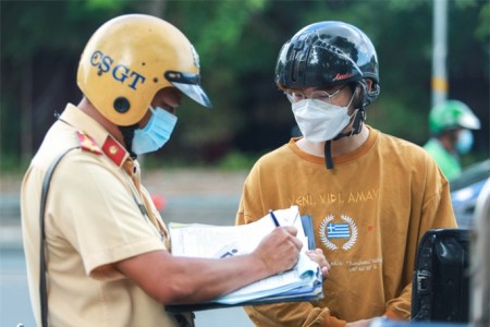 UBND TP Hồ Chí Minh điều chỉnh hàng loạt hoạt động từ ngày 16/9 đến 30/9
