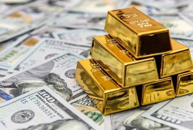 Vàng và USD đều lao dốc. Ảnh minh họa