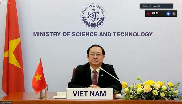 Bộ trưởng Bộ Khoa học và Công nghệ Huỳnh Thành Đạt tại Hội nghị