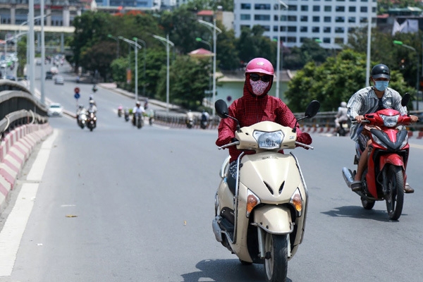 thời tiết ngày 18/8: Hà Nội nắng nóng gay gắt, Trung Bộ cảnh báo nắng nóng có khả năng kéo dài trong nhiều ngày tới