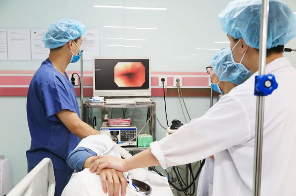 Nội soi dạ dày giúp chẩn đoán chính xác các bệnh lý về dạ dày. Ảnh: Ngọc Hồng