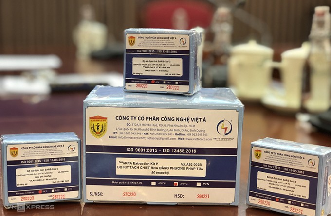 Bộ sản phẩm kit xét nghiệm Covid-19 của Công ty Việt Á.
