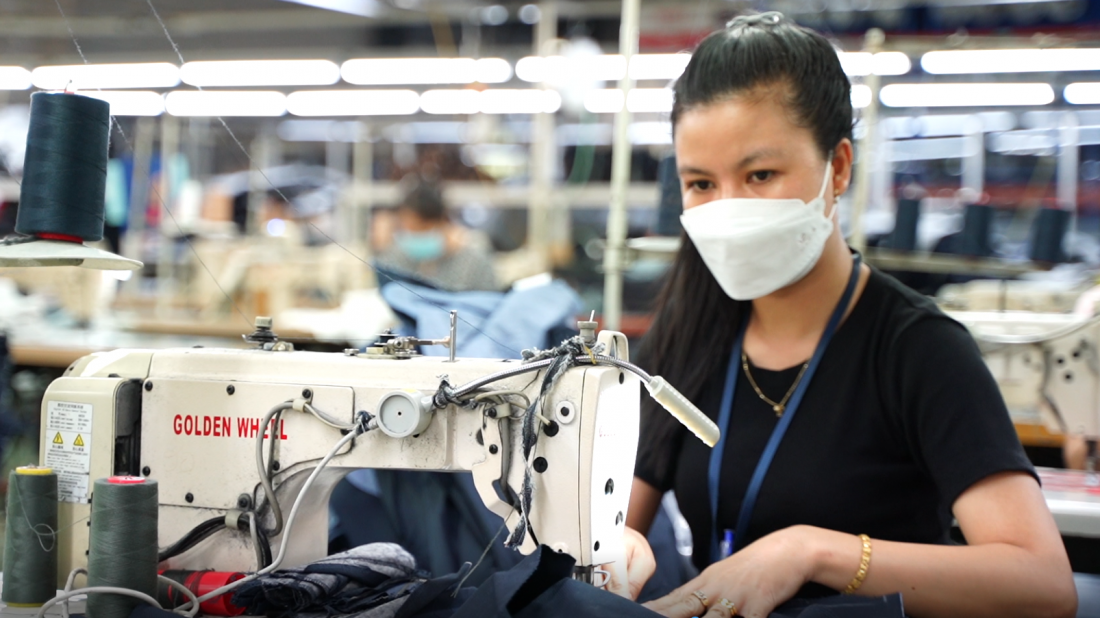 Việt Thắng Jean về đích sớm và bắt đầu sản xuất hàng Xuân - Hè từ 15/12/2021. Ảnh: VGP/Băng Tâm