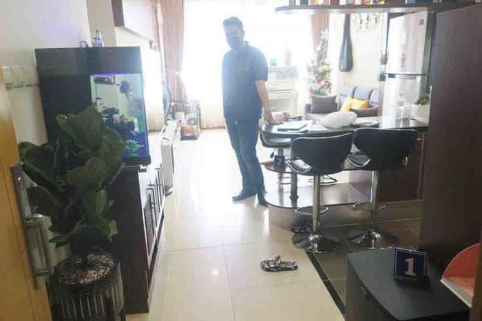 Công an thực hiện nghiệm trường nơi cháu A. gặp nạn với sự có mặt của Thái.