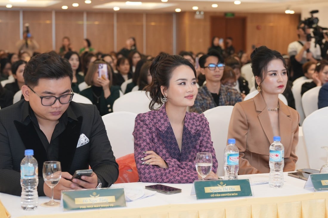 Lurcinn: Công bố giấy chứng nhận và cho ra mắt sản phẩm mỹ phẩm mới