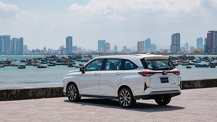 Ra mắt Toyota Veloz Cross 2022 tại Việt Nam với giá chỉ từ 648 triệu đồng