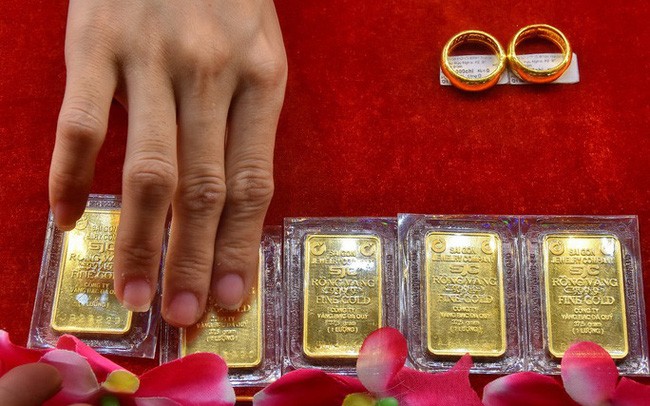 Giá vàng và tỷ giá ngoại tệ ngày 16/3: Giá  vàng  SJC  giảmm, USD  đứng  yên
