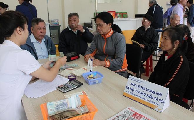 Từ ngày 20/2/2023, người lao động sẽ được điều chỉnh tiền lương và thu nhập đã đóng BHXH, làm căn cứ tính hưởng lương hưu, BHXH một lần. Ảnh minh họa