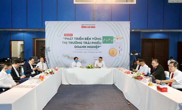 Các chuyên gia cho rằng, để thị trường hoạt động lành mạnh, cần quy định doanh nghiệp phát hành trái phiếu phải có đánh giá tín dụng - Ảnh: VGP/Lê Anh