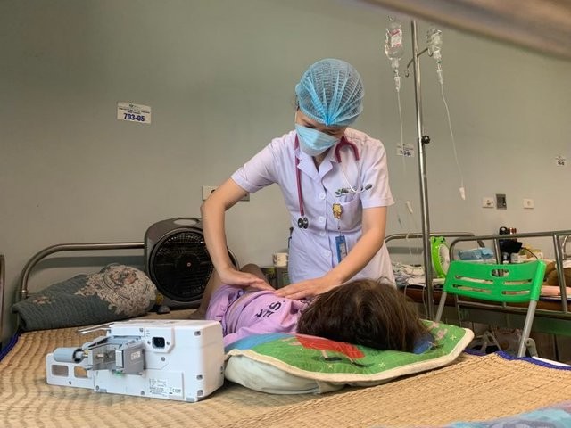 Chủ động có kế hoạch ứng phó, chuẩn bị nhân lực, phương tiện, vật tư, trang thiết bị phòng ngừa, điều trị bệnh viêm gan cấp trẻ em - Ảnh: VGP