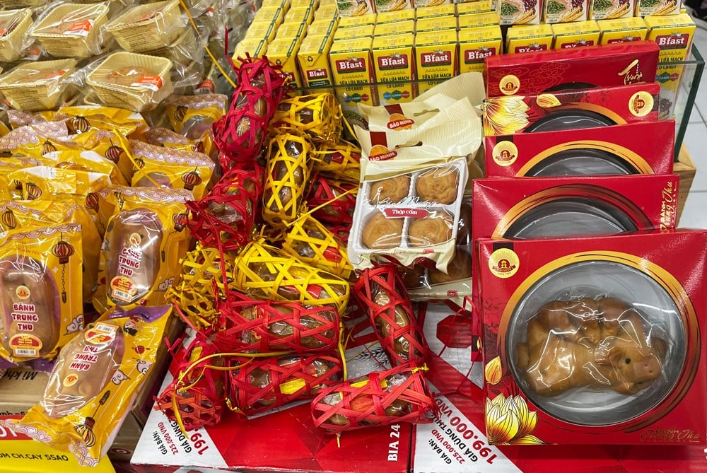 Bánh được đặt trong những chiếc giỏ tre độc đáo.