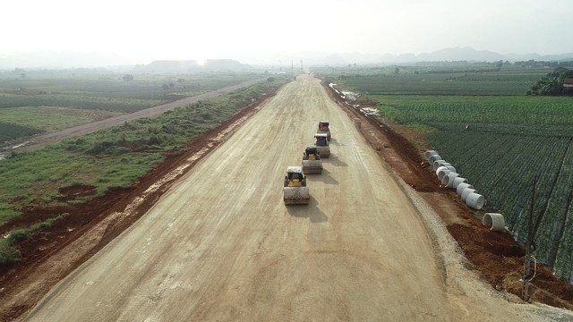 Tin bất động sản ngày 14/2: Thủ tướng yêu cầu bàn giao Khu công nghệ cao Hòa Lạc về Hà Nội