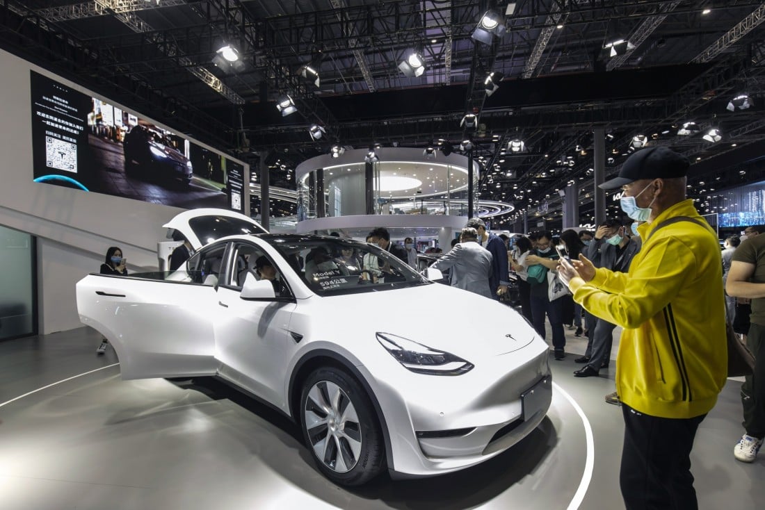 Tesla giảm giá xe điện Model Y