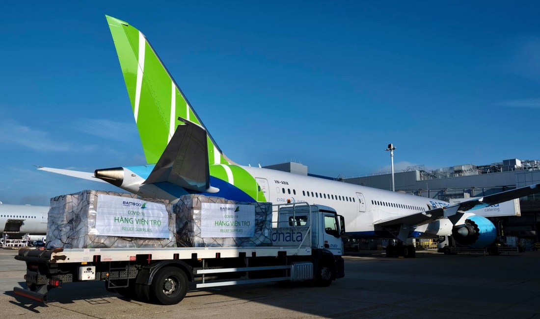 Số hàng hóa cứu trợ phục vụ chống dịch COVID-19 đã được Bamboo Airways bàn giao cho Bệnh viện Ung bướu Trung ương