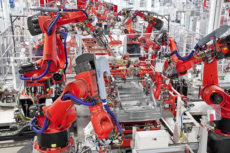 Nhóm hàng tư liệu sản xuất chiếm 93,6% tổng kim ngạch nhập khẩu hàng hóa