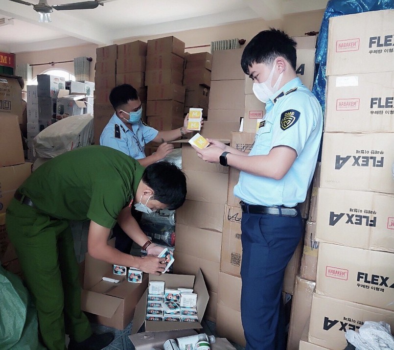 11.500 hộp thực phẩm chức năng bị thu giữ