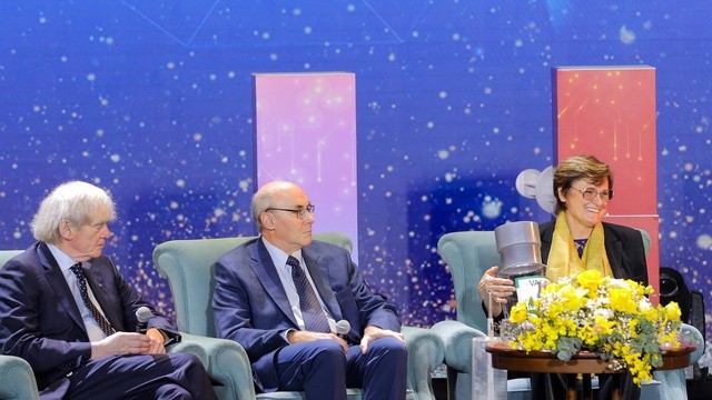 Chủ nhân giải thưởng VinFuture năm 2021 là 3 nhà khoa học với công trình nghiên cứu về công nghệ mRNA