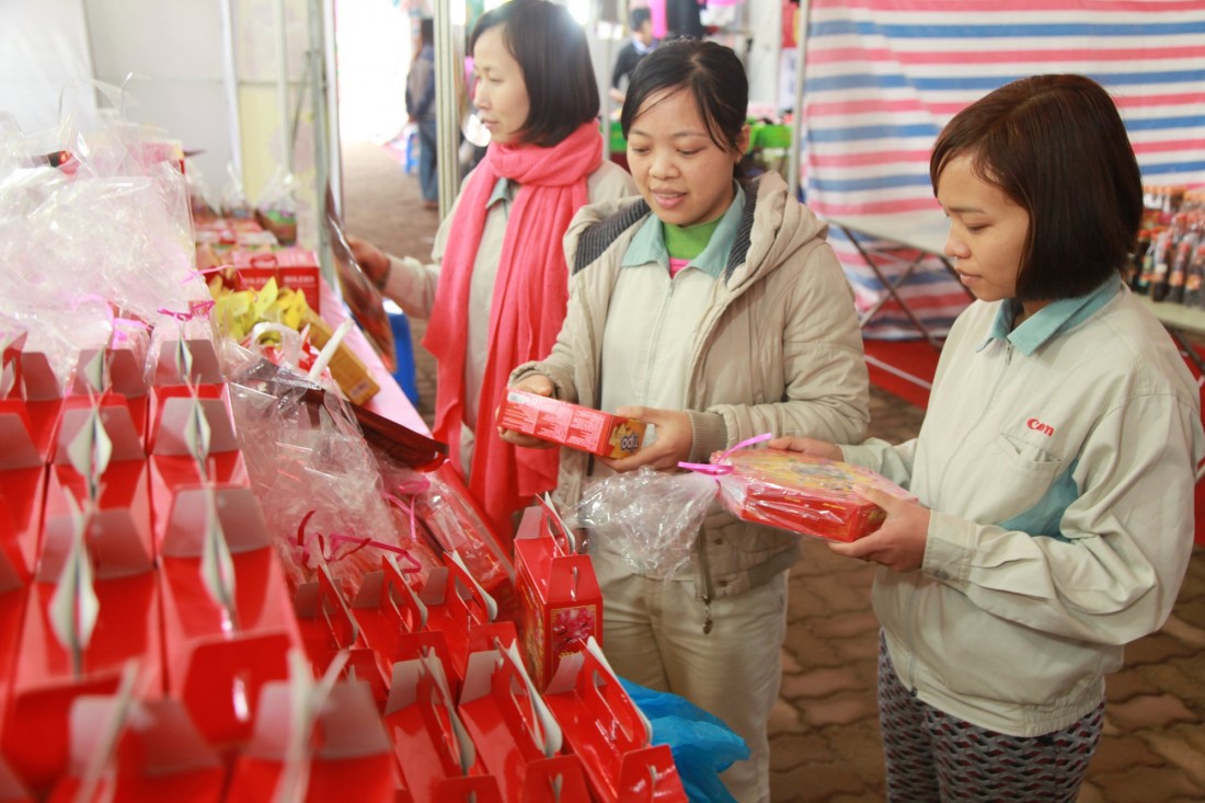 Sở LĐTBXH Hà Nội dự báo tiền thưởng Tết của người lao động một số ngành nghề sẽ giảm so với năm trước.