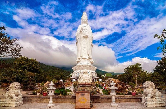 Top 05 địa điểm chụp ảnh Tết Quý Mão 2023 đẹp nhất ở Đà Nẵng