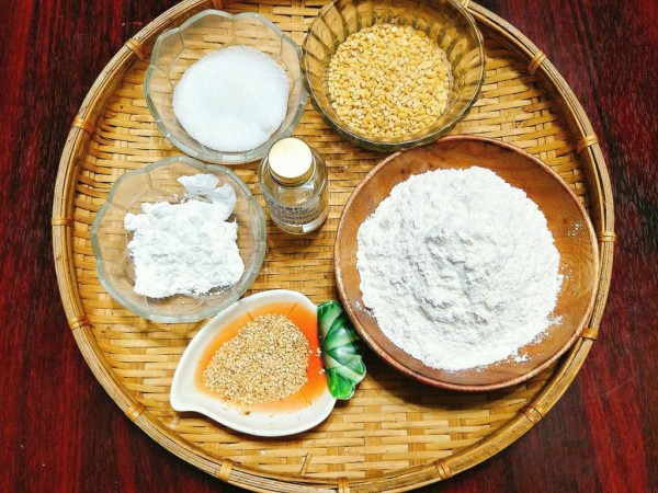 Loại bột làm bánh Trung thu khá đa dạng.