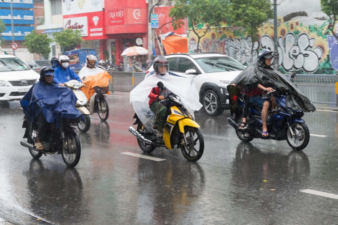 Miền Bắc có mưa gián đoạn trong ngày.