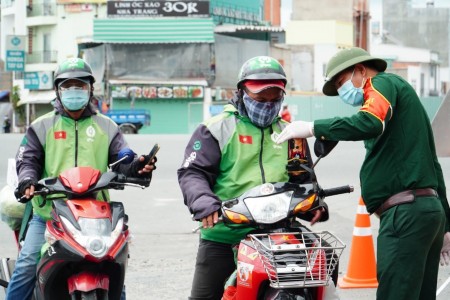 TP Hồ Chí Minh: Nhóm đối tượng không cần giấy đi đường từ 16/09
