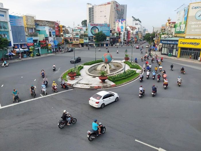 Khu vực vòng xoay Lăng Cha Cả (Tân Bình)