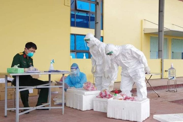 Quân đội hỗ trợ tỉnh Hà Nam đẩy nhanh tiến độ xét nghiệm sàng lọc SARS-CoV-2 trên diện rộng.