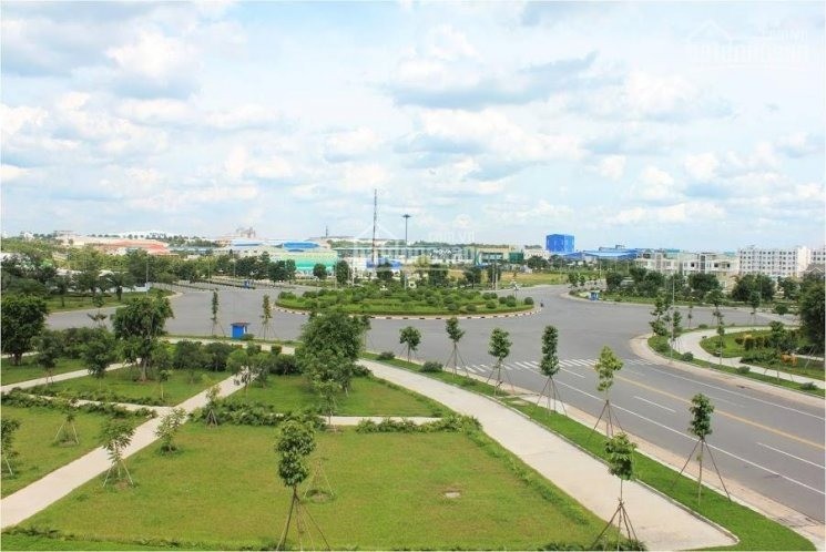 Đất liền kề là các khu đất liền nhau, tiếp nối nhau với khu đất đã được xác định.