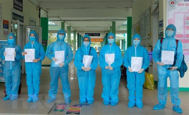 Các bệnh nhân mắc COVID-19 được công bố khỏi bệnh và xuất viện.