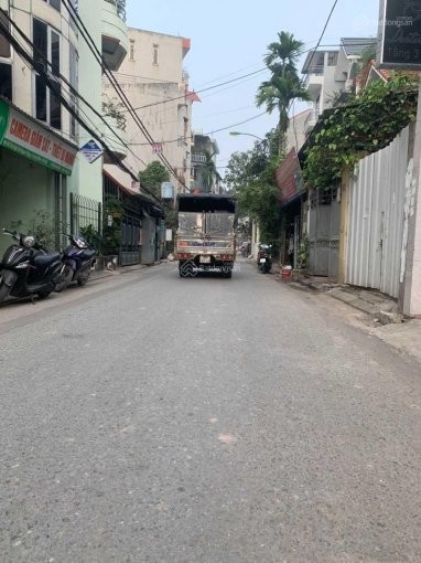 Một lô đất tại khu vực đường Hồng Tiến được giao bán với mức giá lên tới 5.85 tỷ cho lô đất có sổ đỏ 43 m2.