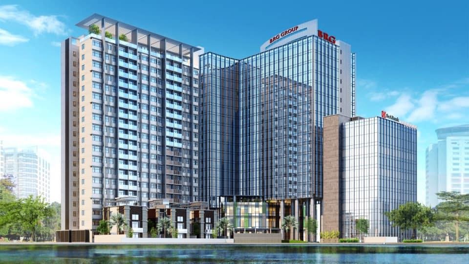 Diamond Park Plaza Hà Nội được tích hợp hệ thống tiện ích đa dạng đáp ứng nhu cầu vui chơi, giải trí và thư giãn cho cư dân như bể bơi trong nhà cho người lớn và trẻ em, bể sục thư giãn, phòng xông hơi, phòng gym, phòng giải trí, khu đọc sách, khu vui chơi trẻ em, khu sảnh lounge gia đình, khu vườn nướng BBQ, vườn thượng uyển, bể cá cảnh thủy sinh.