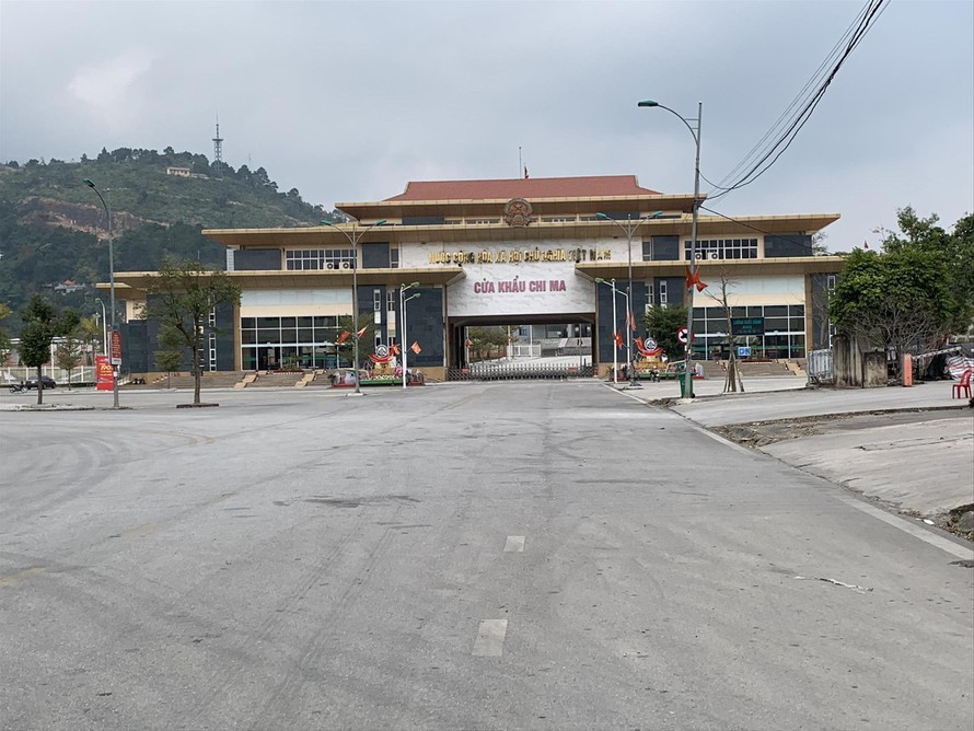 Ban Quản lý Khu kinh tế cửa khẩu Đồng Đăng, Lạng Sơn cho biết thành phố Sùng Tả (Quảng Tây, Trung Quốc) vừa thông báo đến cơ quan chức năng tỉnh Lạng Sơn về việc tạm dừng thông quan hàng hóa qua cửa khẩu song phương Chi Ma (Việt Nam)-Ái Điểm (Trung Quốc).