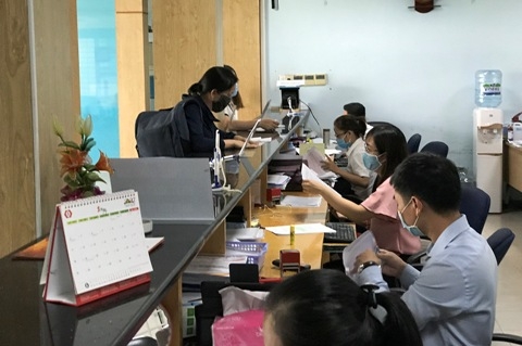 Doanh nghiệp đến làm việc tại cục thuế Đồng Nai. Nguồn Internet
