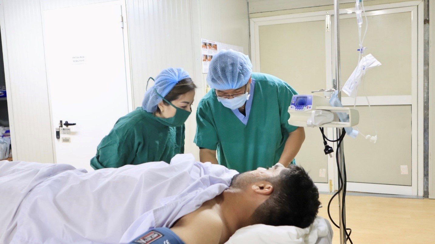 Bản lĩnh nữ quân y Việt Nam  - Ảnh 2.