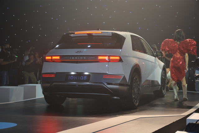 Hyundai Ioniq 5 ra mắt tại Việt Nam, thách thức không nhỏ đối với VinFast