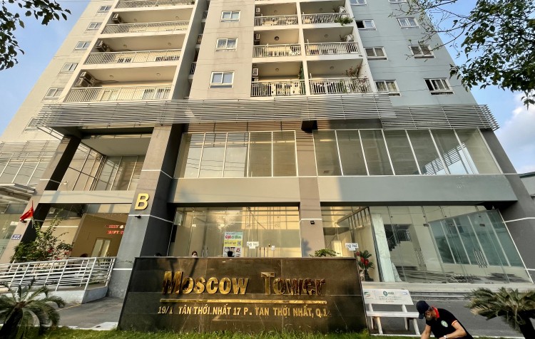 Mới đây, ngày 3/3/2022, đoàn kiểm tra của Công an Q.12 tiếp tục kiểm tra các điều kiện an toàn về PCCC tại chung cư. Đến lúc này, Công ty TNHH Minh Nguyên Long vẫn chưa bàn giao đầy đủ hồ sơ pháp lý về công tác PCCC cho ban quản trị. 