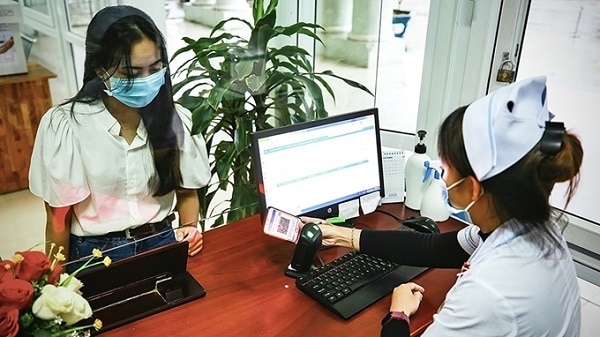 Người dân phản hồi tích cực với việc không cần mang thẻ BHYT giấy khi khám chữa bệnh