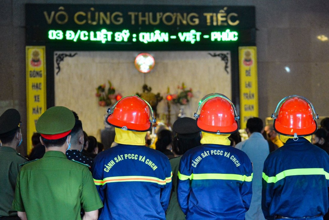Những người lính quên mình trong giặc lửa