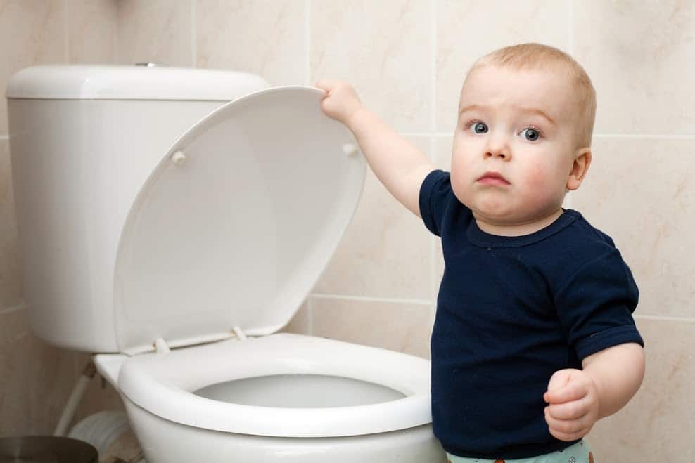 Xả nước bồn cầu khi mất điện có bị làm sao không? - Ảnh 1. Xả nước bồn cầu khi mất điện có bị làm sao không? - Ảnh 1.