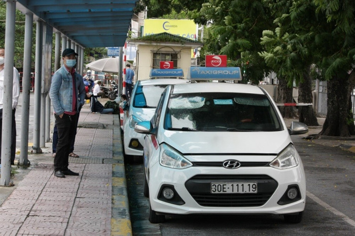 Hà Nội: Taxi, xe công nghệ