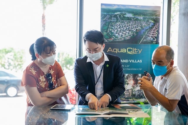 Nhiều doanh nghiệp địa ốc “bung hàng” sau khi TP Hồ Chí Minh và các tỉnh phía Nam trở về trạng thái “bình thường mới”.