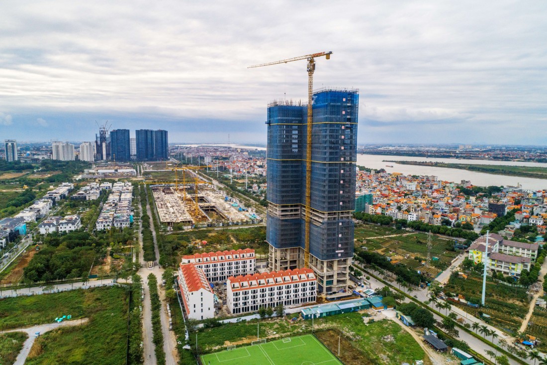 Dự án Sunshine Golden River chính thức được cất nóc vào ngày 23/11/2021.