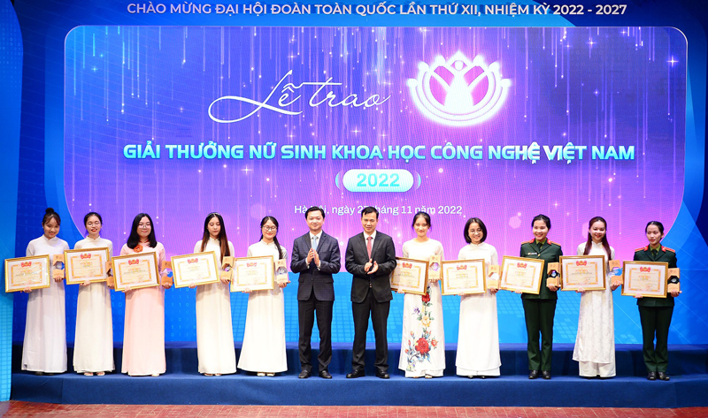 qua cau vang1