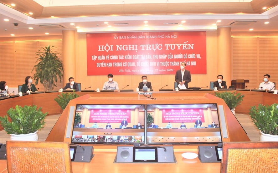 Kiểm soát tài sản, thu nhập của người có chức vụ, quyền hạn để hạn chế tham nhũng