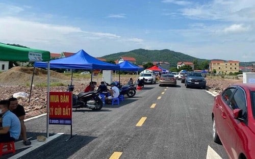 Thị trường bất động sản vẫn rất sôi động trong năm 2022 (ảnh minh họa) Thị trường bất động sản vẫn rất sôi động trong năm 2022 (ảnh minh họa)