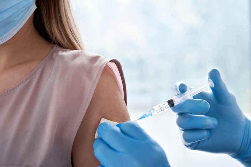 Tiêm vaccine là biện pháp hữu hiệu phòng ngừa cúm A.