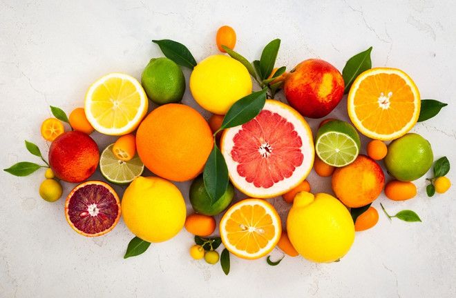 Cam, bưởi, quýt giàu vitamin C, giúp tăng đề kháng cho cơ thể vào mùa mưa.
